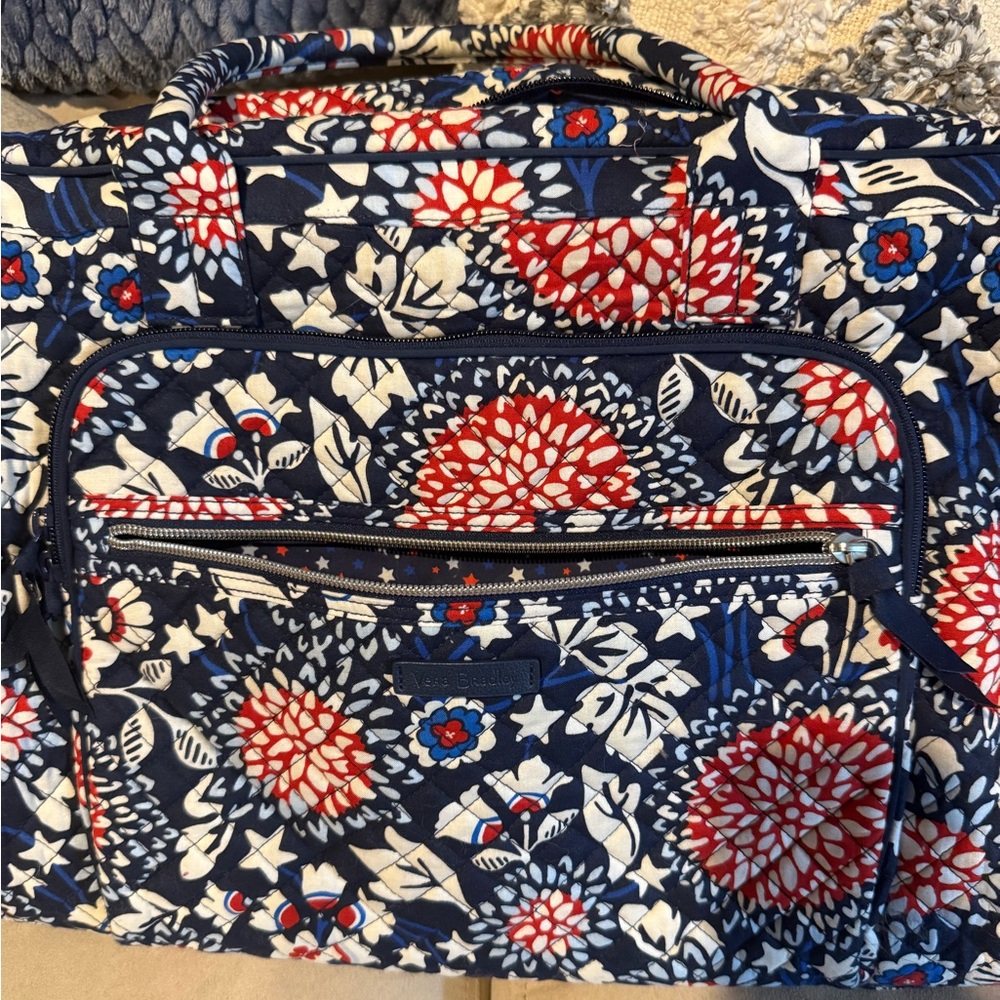 🪻Vera Bradley Travel Bag🪻 - Picture 4 of 10